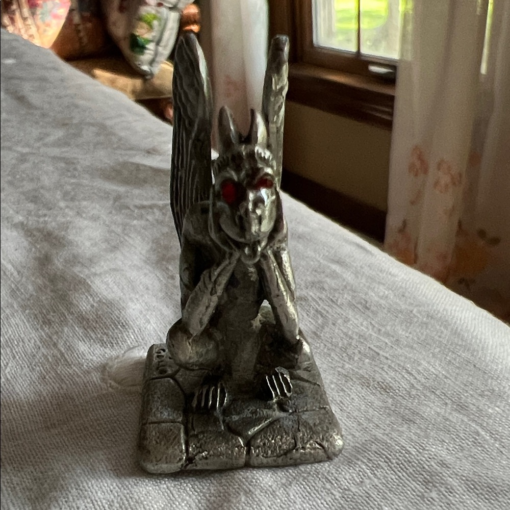 Vintage Gallo ‘95 Spitting Gargoyle Notre Dame Cathedral Figurine.